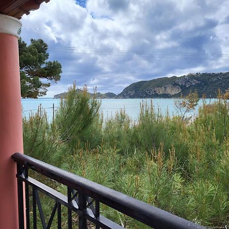 Maria Apartments Agios Georgios Pagon Bilik gambar