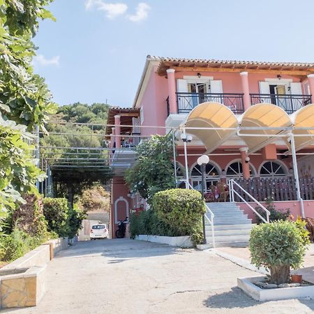 Maria Apartments Agios Georgios Pagon Luaran gambar