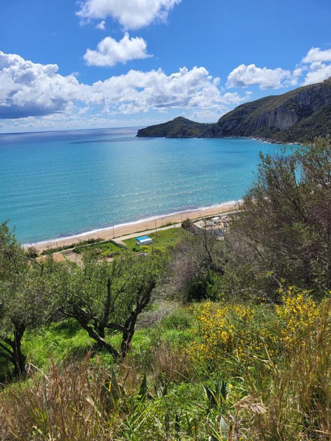 Maria Apartments Agios Georgios Pagon Luaran gambar