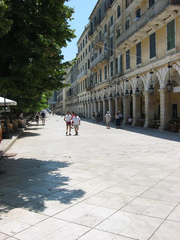 Maria Apartments Agios Georgios Pagon Luaran gambar