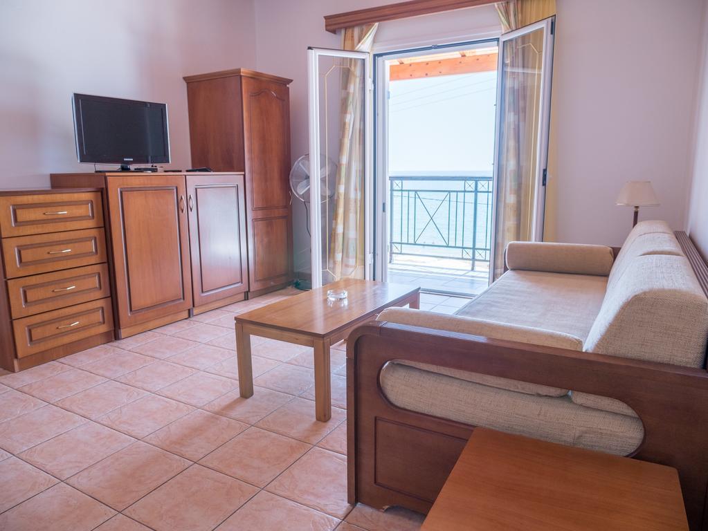 Maria Apartments Agios Georgios Pagon Luaran gambar